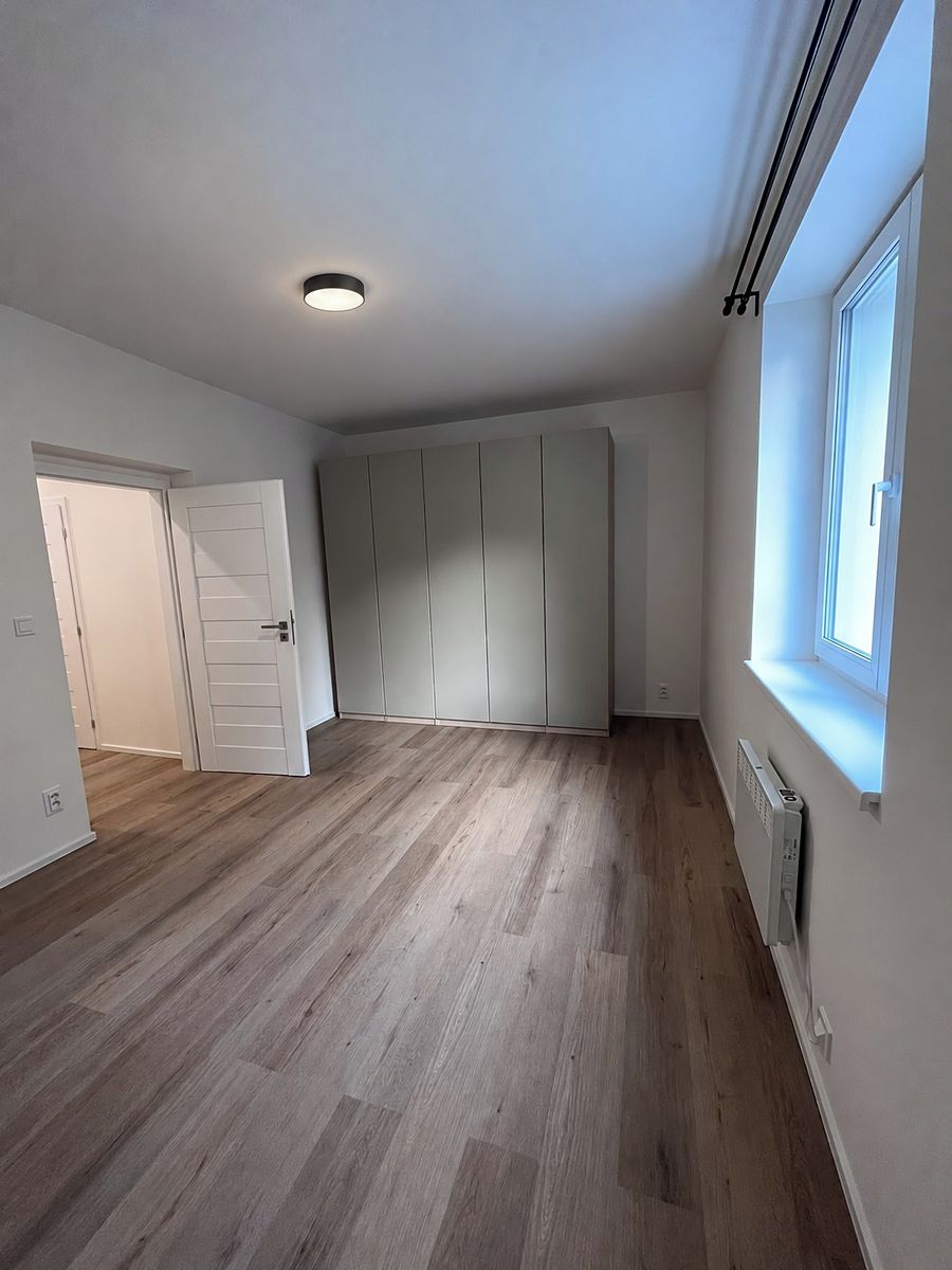 Pronájem bytu 2+kk 42 m² – fotografie 4