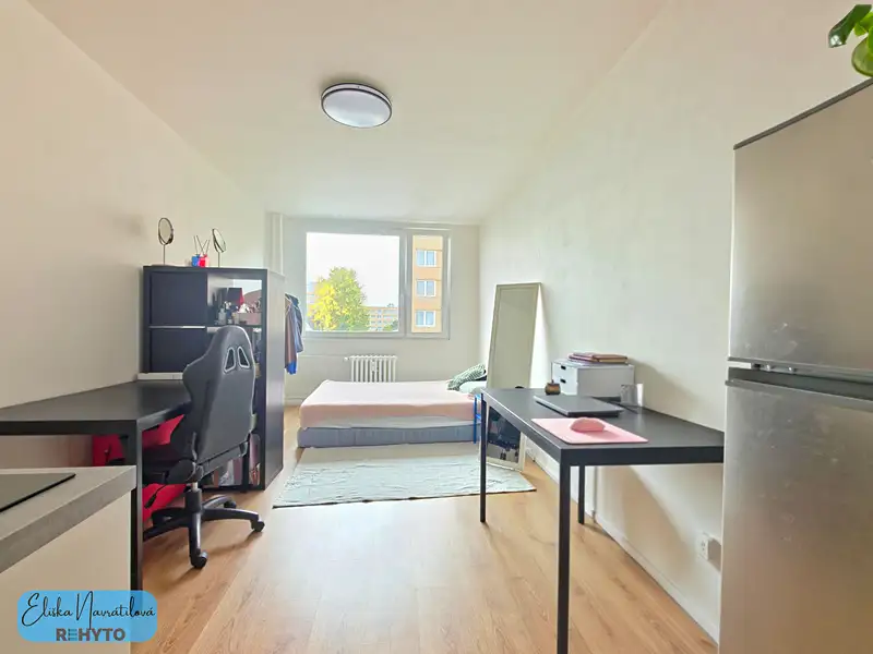 Prodej bytu 1+kk 24 m², Praha – náhled fotky 2