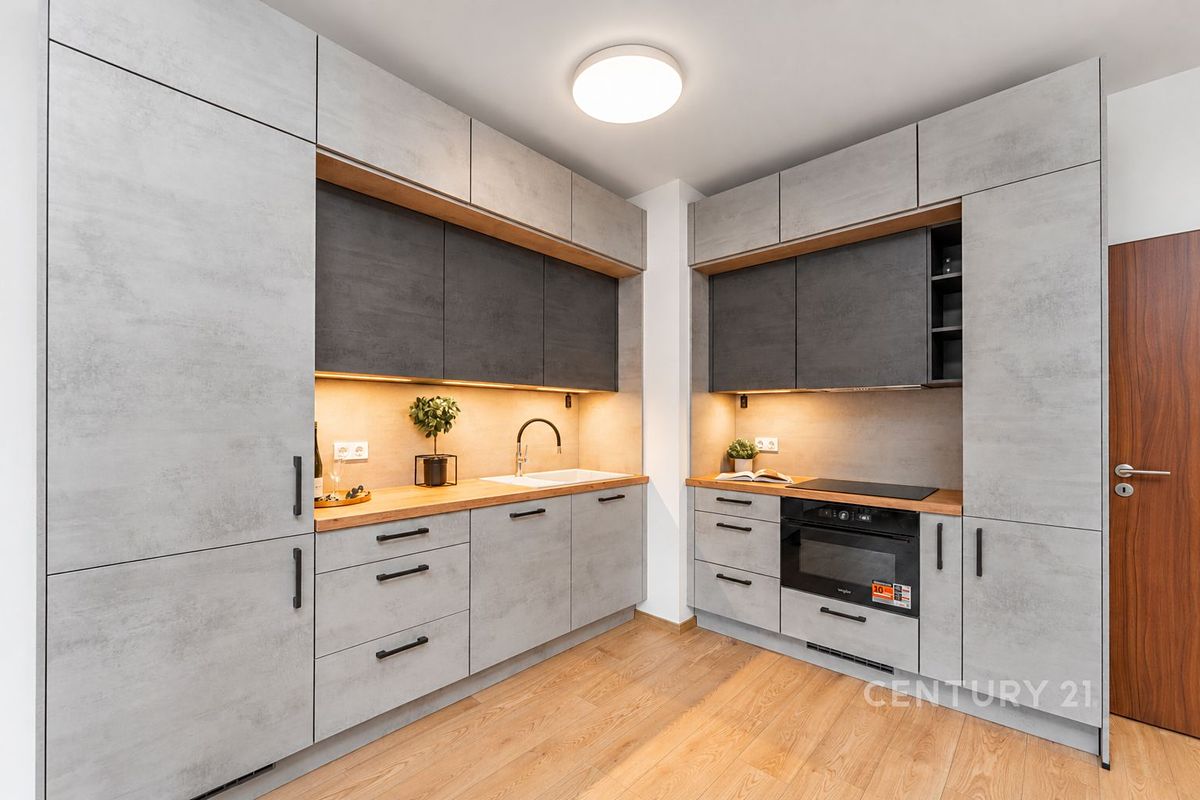 Pronájem bytu 3+kk 66 m²