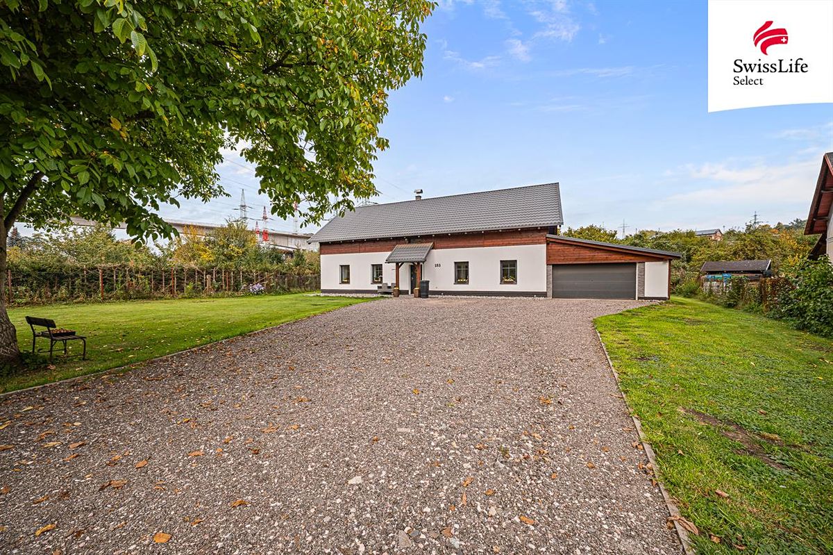 Prodej rodinného domu 196 m², pozemek 1869 m², Trutnov – fotka 1 z 3