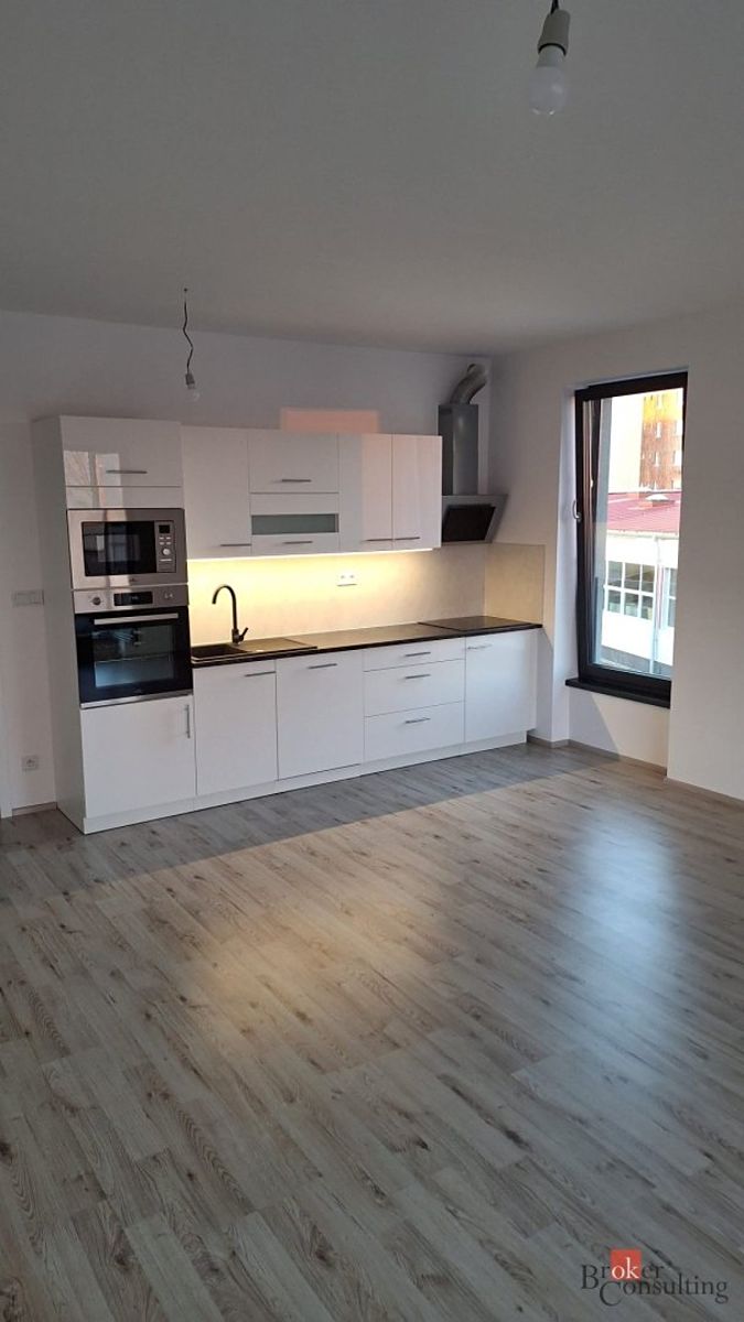 Pronájem bytu 3+kk 89 m², Plzeň – fotka 1 z 3