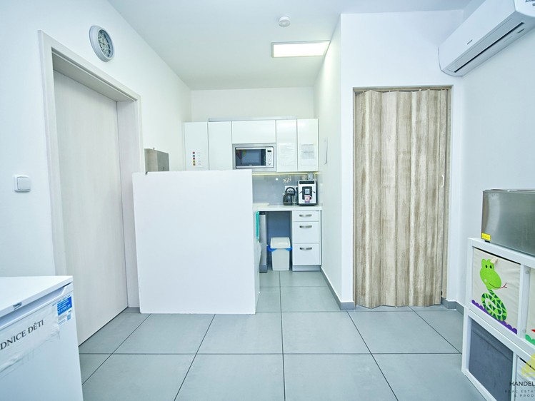 Комерційне приміщення на продаж, 130 м² (8 з 9)