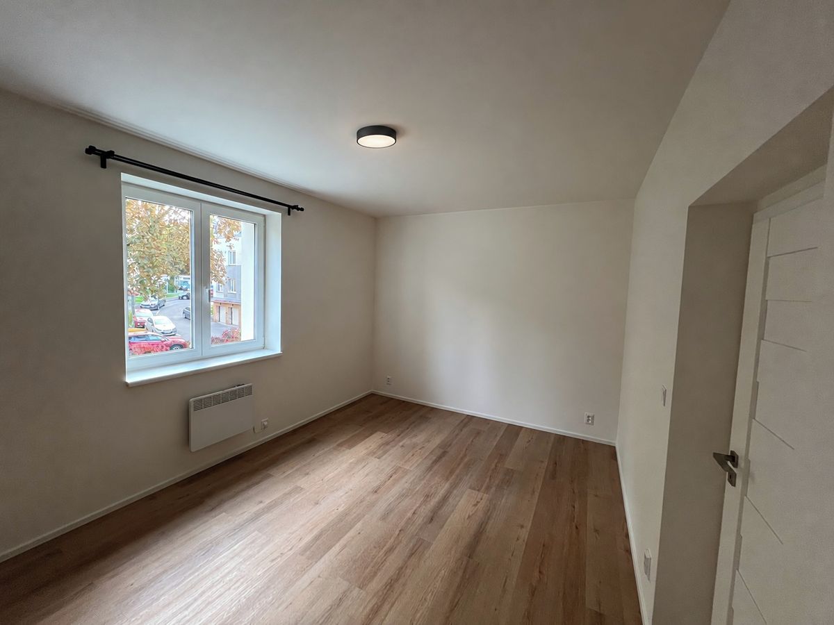 Pronájem bytu 2+kk 42 m² – fotografie 5