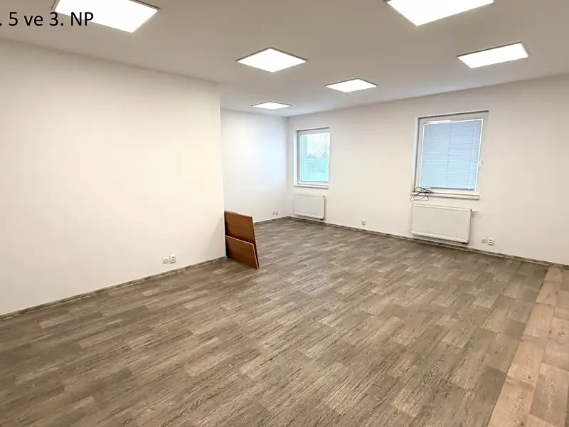 Pronájem kanceláře 1 m², Nýřany – náhled fotky 2