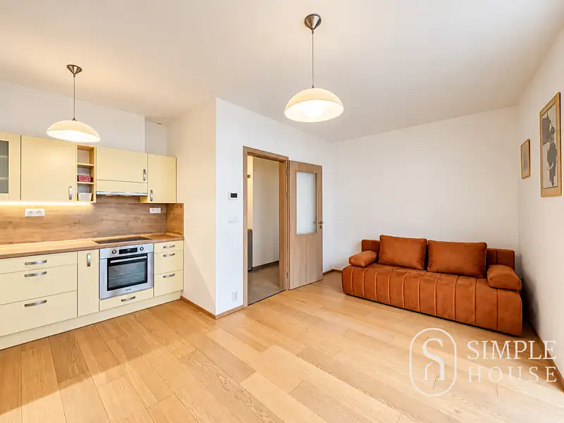 Pronájem bytu 2+kk 56 m², Praha – náhled fotky 1