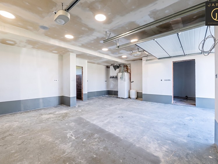 Будинок на продаж, 235 м² (18 з 30)