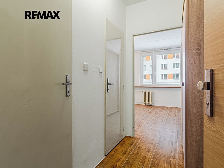 Квартира 1+kk в оренду, 33 м² (10 з 14)