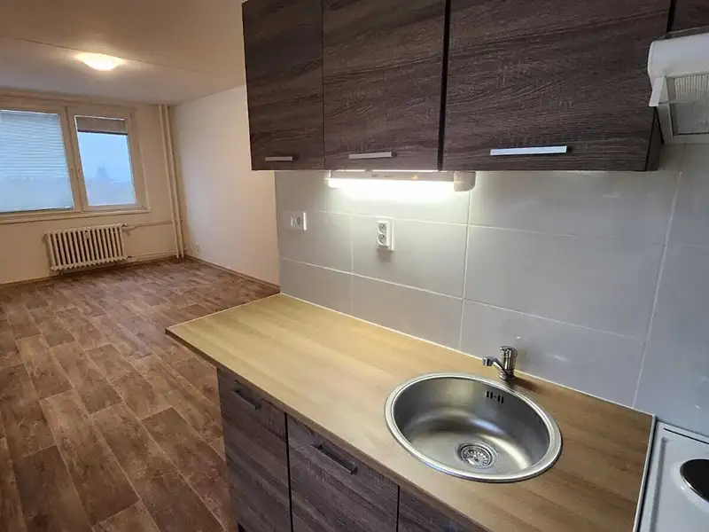 Pronájem bytu 2+kk 40 m², Most – náhled fotky 2