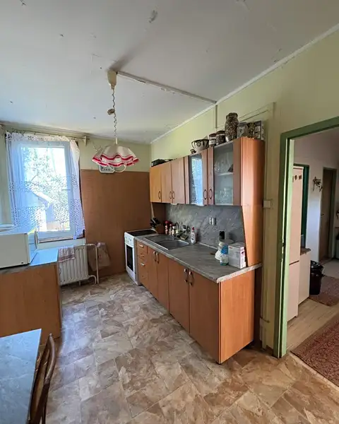 Prodej rodinného domu 96 m², pozemek 1662 m², Dynín – náhled fotky 2