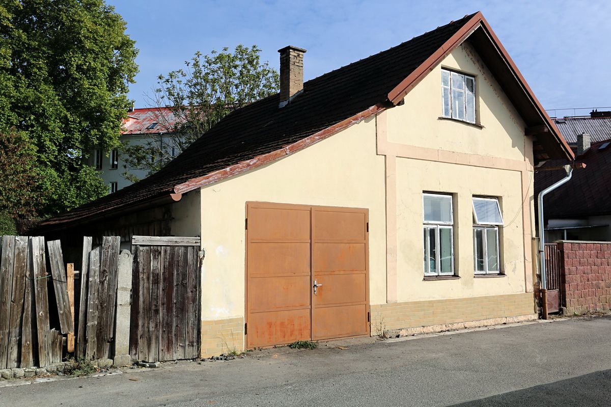 Prodej rodinného domu 47 m², pozemek 125 m², Jičín – fotka 1 z 3