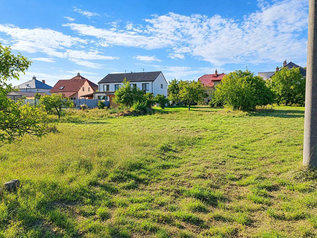 Prodej stavebního pozemku 1308 m²