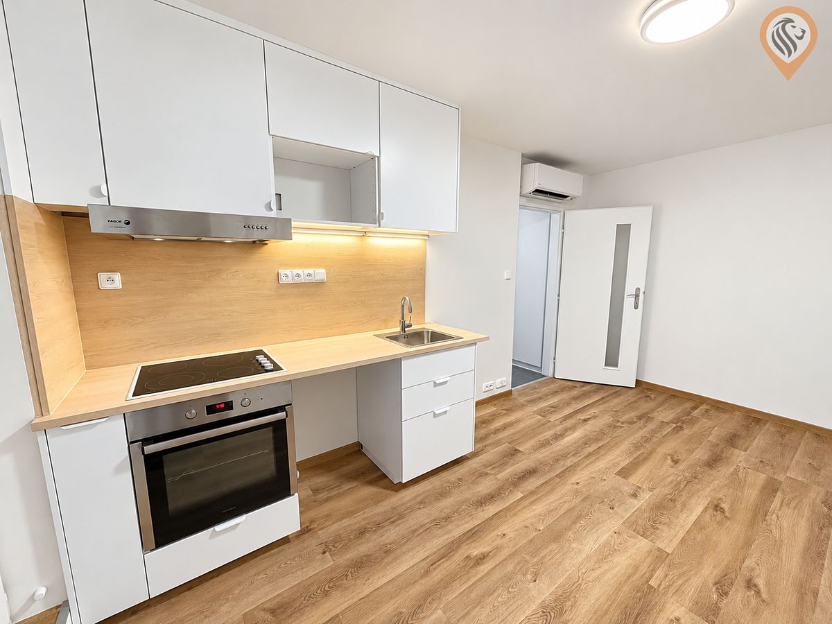 Pronájem bytu 2+kk 28 m²