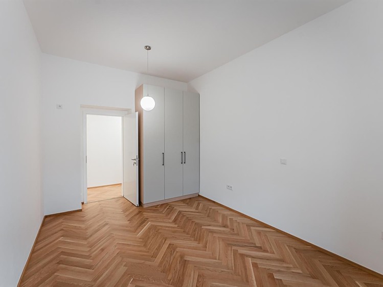 Pronájem bytu 3+kk, 86 m² (7 z 18)