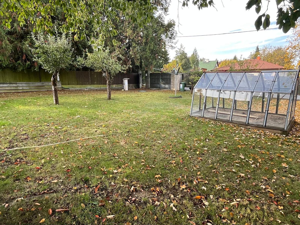 Prodej stavebního pozemku 465 m², Ohrobec – fotka 1 z 3
