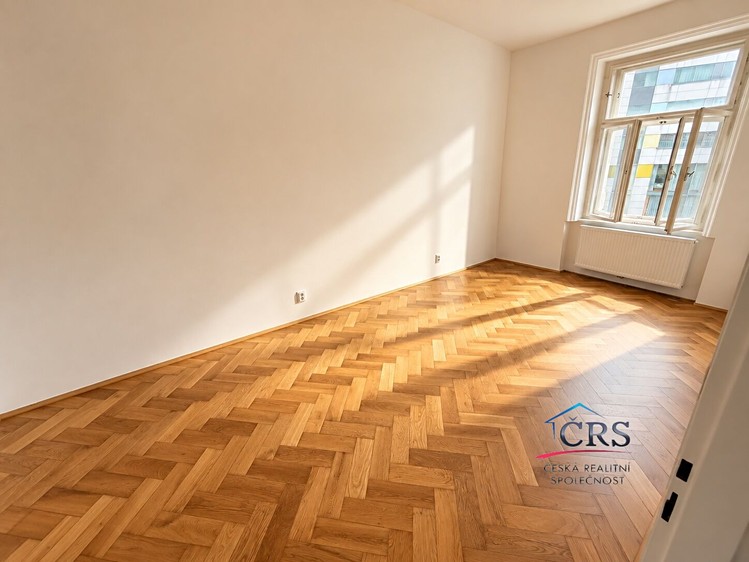 Pronájem bytu 3+kk, 75 m² (5 z 8)