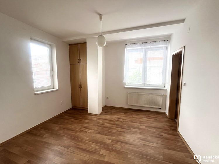 Pronájem bytu 2+kk, 49 m² (9 z 17)