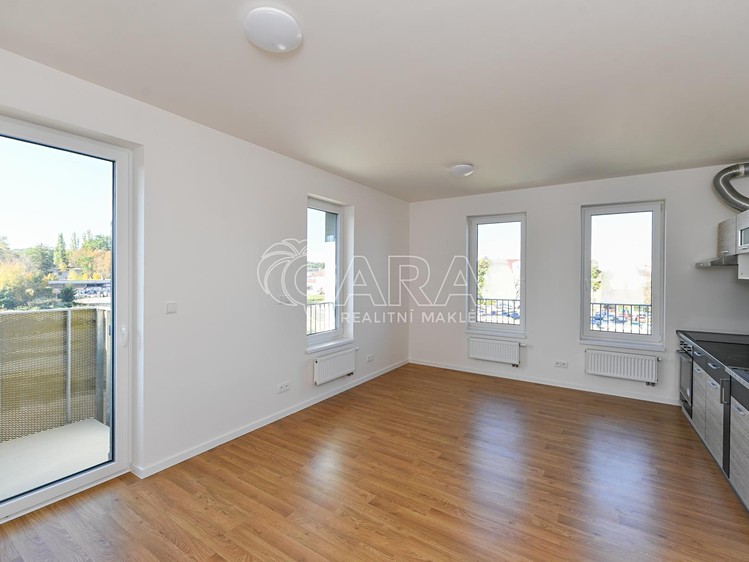 Квартира 1+kk в оренду, 32 м² (1 з 16)