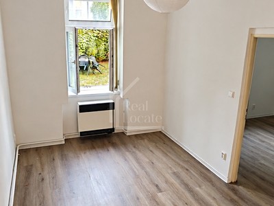 Pronájem bytu 1+1, 36 m² (2 z 6)