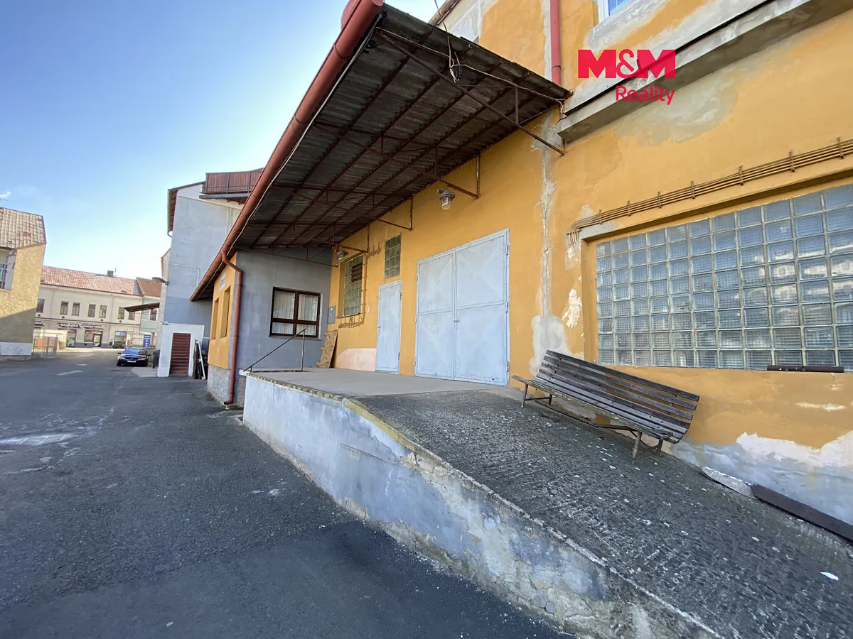 Pronájem skladového prostoru 66 m²