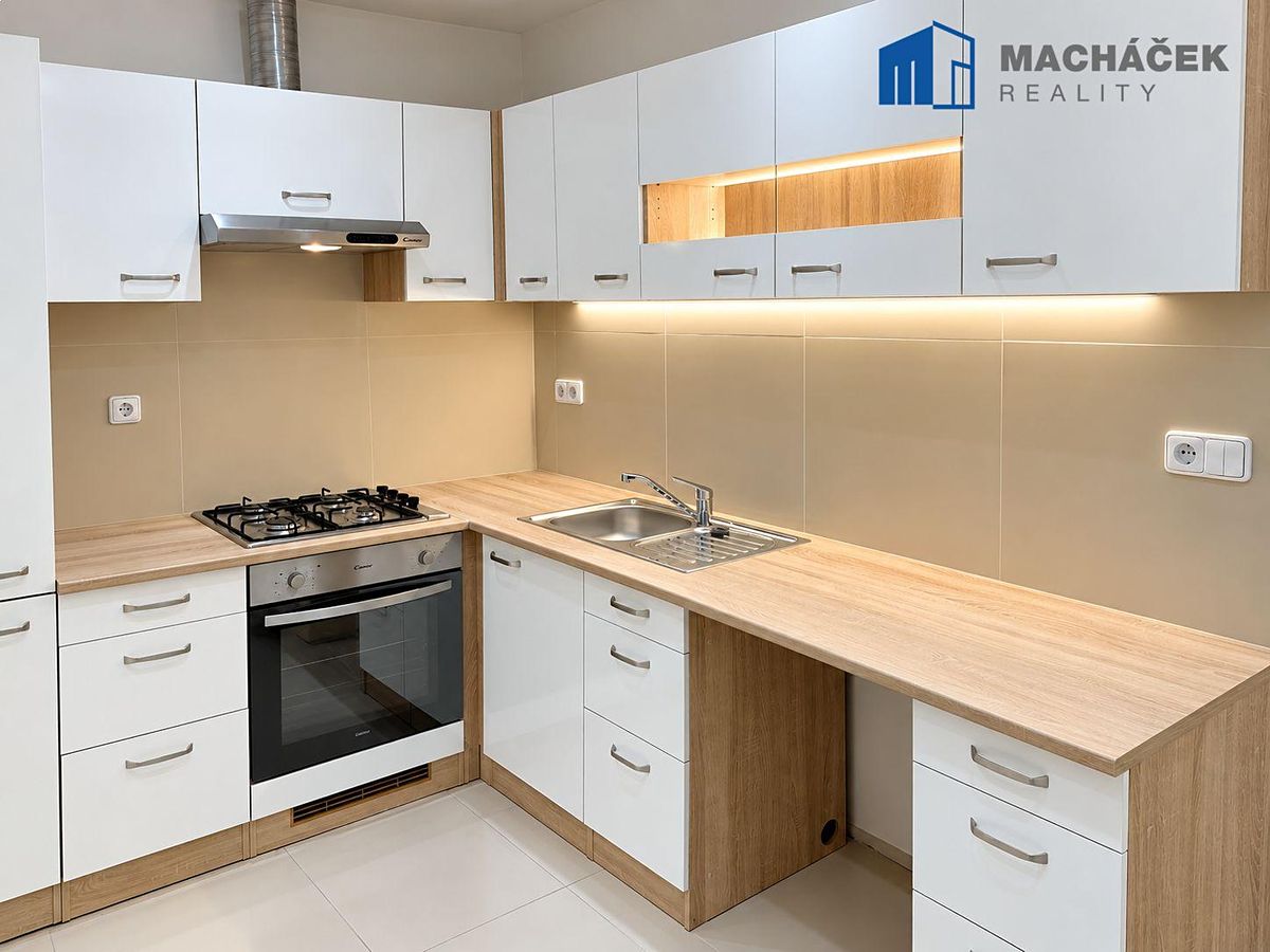 Pronájem bytu 2+1 52 m²