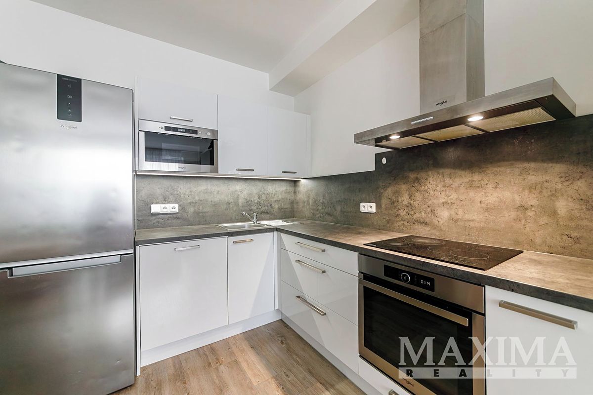 Pronájem bytu 2+kk 50 m² – fotografie 2
