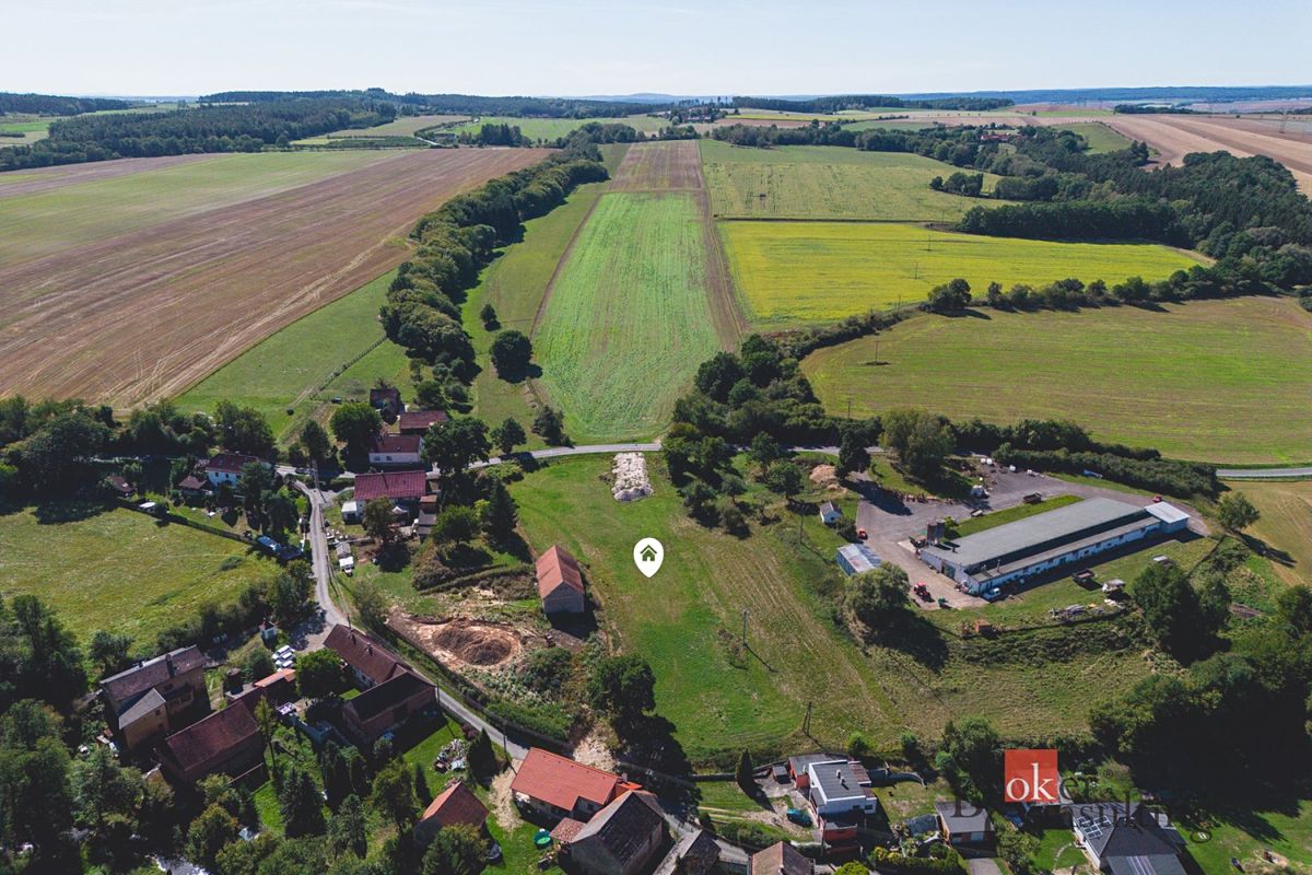Prodej stavebního pozemku 7544 m², Radnice – fotka 1 z 3