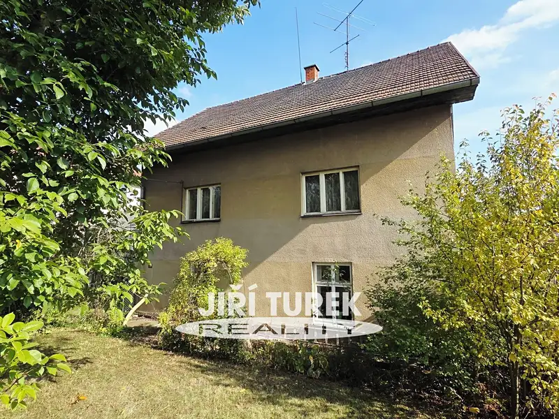 Prodej rodinného domu 220 m², pozemek 1186 m², Lochovice – náhled fotky 2