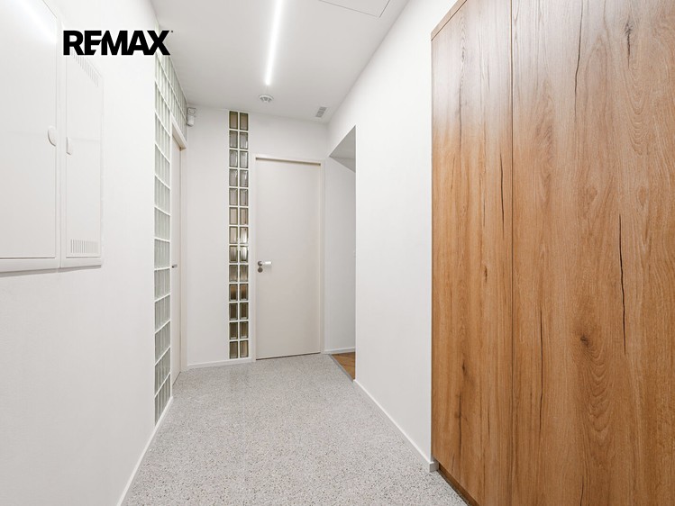 Квартира 1+kk в оренду, 45 м² (16 з 27)