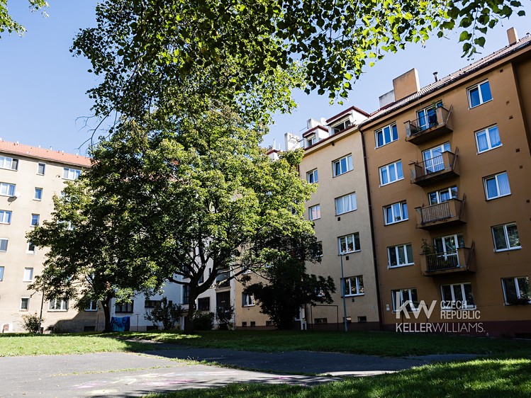 Pronájem bytu 1+1, 33 m² (10 z 11)
