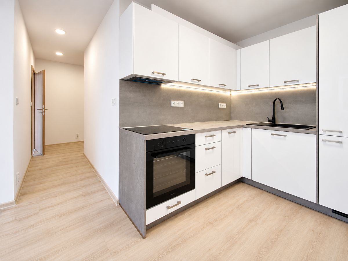 Pronájem bytu 2+kk 32 m²