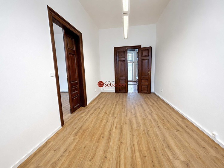 Комерційне приміщення в оренду, 182 м² (12 з 19)