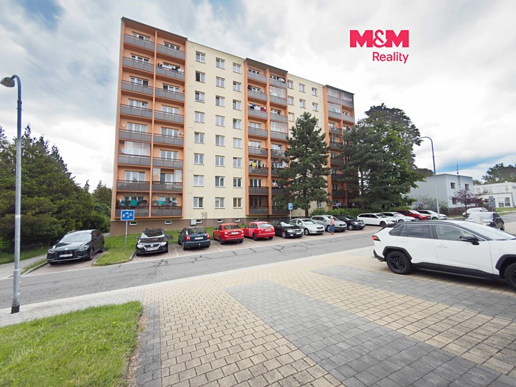 Pronájem bytu 2+1, 48 m² (1 z 16)