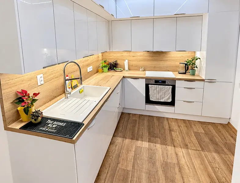 Prodej bytu 3+1 68 m², Plzeň – náhled fotky 2