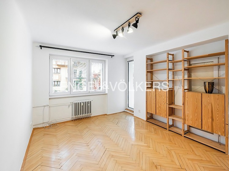 Pronájem bytu 3+1, 64 m² (1 z 8)