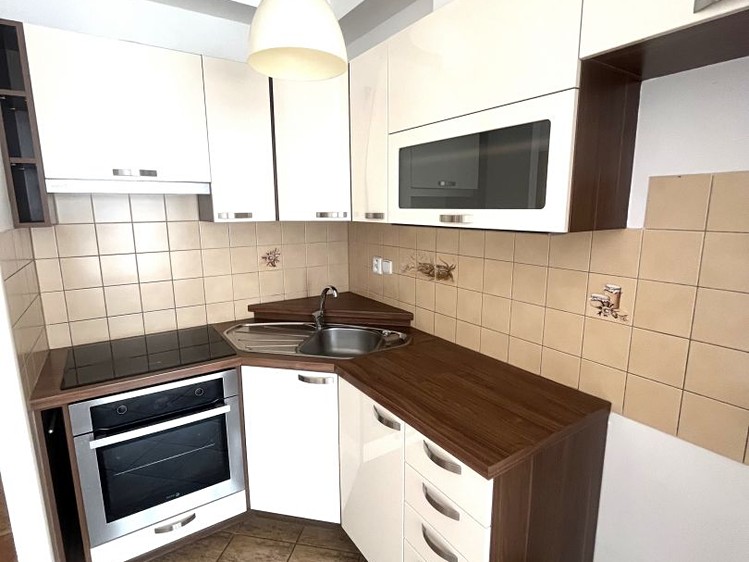 Pronájem bytu 2+kk, 49 m² (3 z 17)