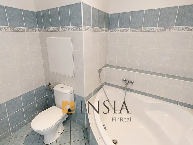 Prodej bytu 4+1 99 m², Praha – náhled fotky 3