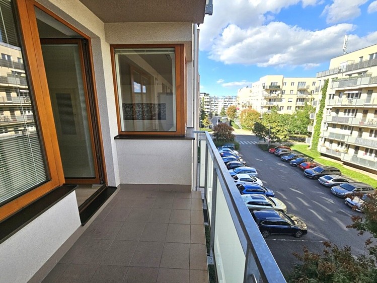 Pronájem bytu 2+kk, 65 m² (29 z 30)
