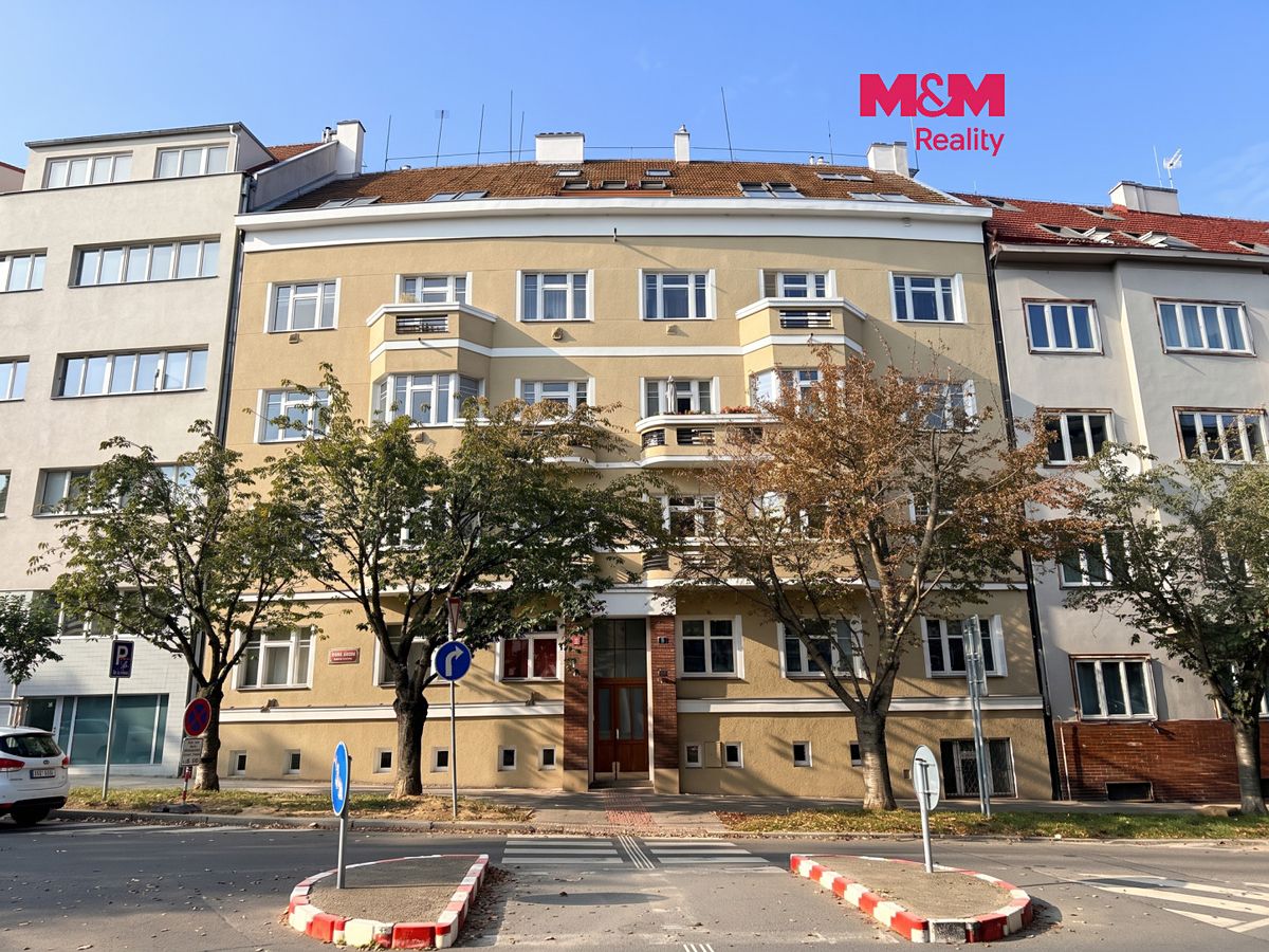 Pronájem bytu 1+kk 61 m²