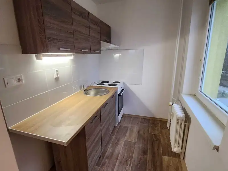Pronájem bytu 2+kk 40 m², Most – náhled fotky 1