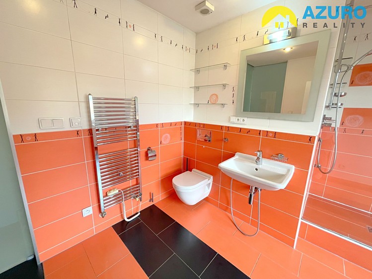 Pronájem bytu 2+1, 64 m² (8 z 33)