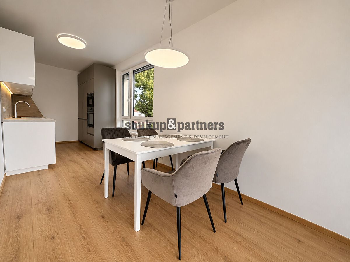 Pronájem bytu 2+kk 62 m², Kladno – fotka 1 z 3