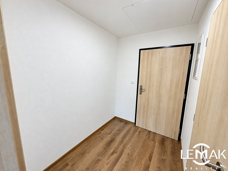 Wohnung 1+kk zur Miete, 35 m² (7 von 12)