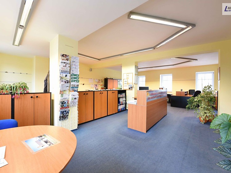 Комерційне приміщення в оренду, 173 м² (2 з 10)
