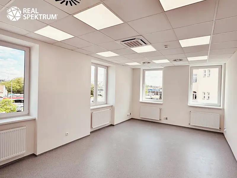 Pronájem ordinace 432 m², Brno – náhled fotky 1