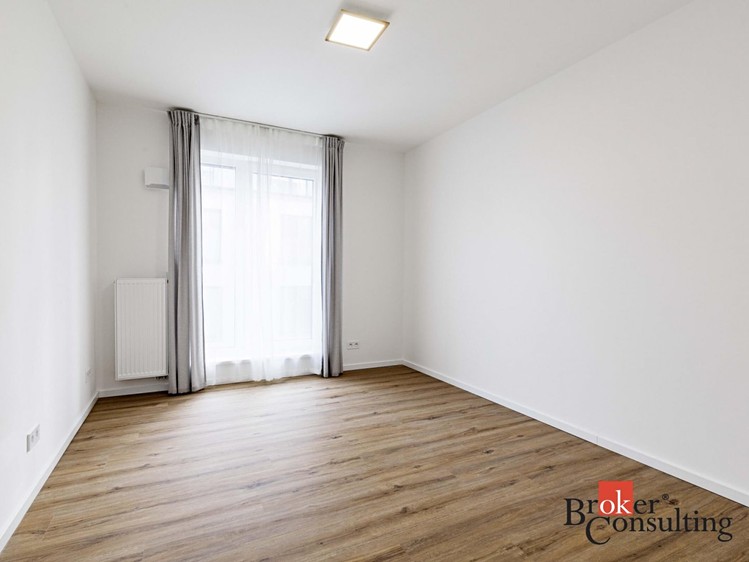 Pronájem bytu 3+kk, 73 m² (11 z 20)