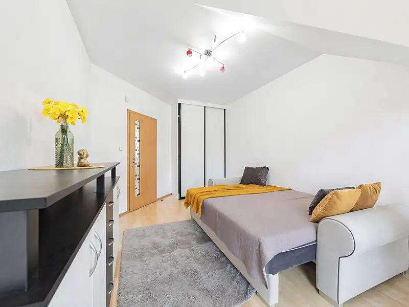 Pronájem bytu pokoje 18 m², Praha – náhled fotky 2