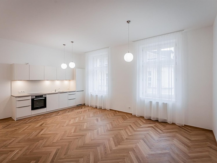 Pronájem bytu 3+kk, 86 m² (1 z 18)