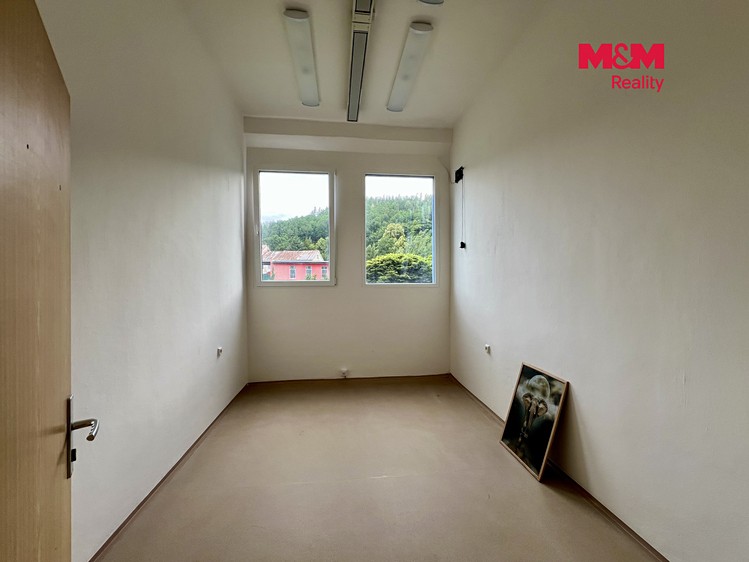 Комерційне приміщення в оренду, 410 м² (16 з 29)