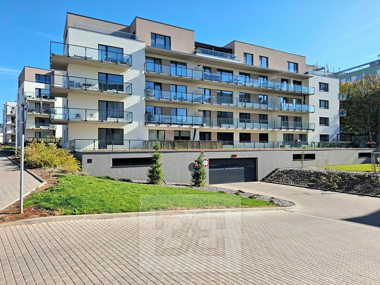 Pronájem bytu 2+kk, 53 m² (16 z 17)