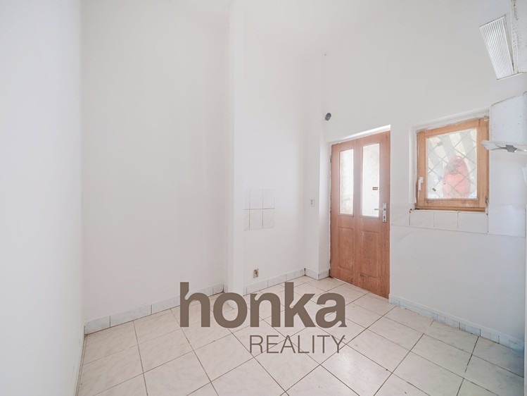 Prodej komerčního prostoru, 37 m² (11 z 22)